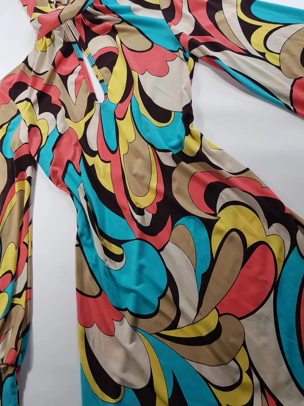 90s Pucci Style Absolutely Wild Mini Dress - Incredible Poolside & Summer Party Piece - Can be worn as a top -Sexy Tie Kneck & Backless - Keyhole cut out on chest - Super short mini dress or Long Top - Stretch Body Hugging High Quality Fabric