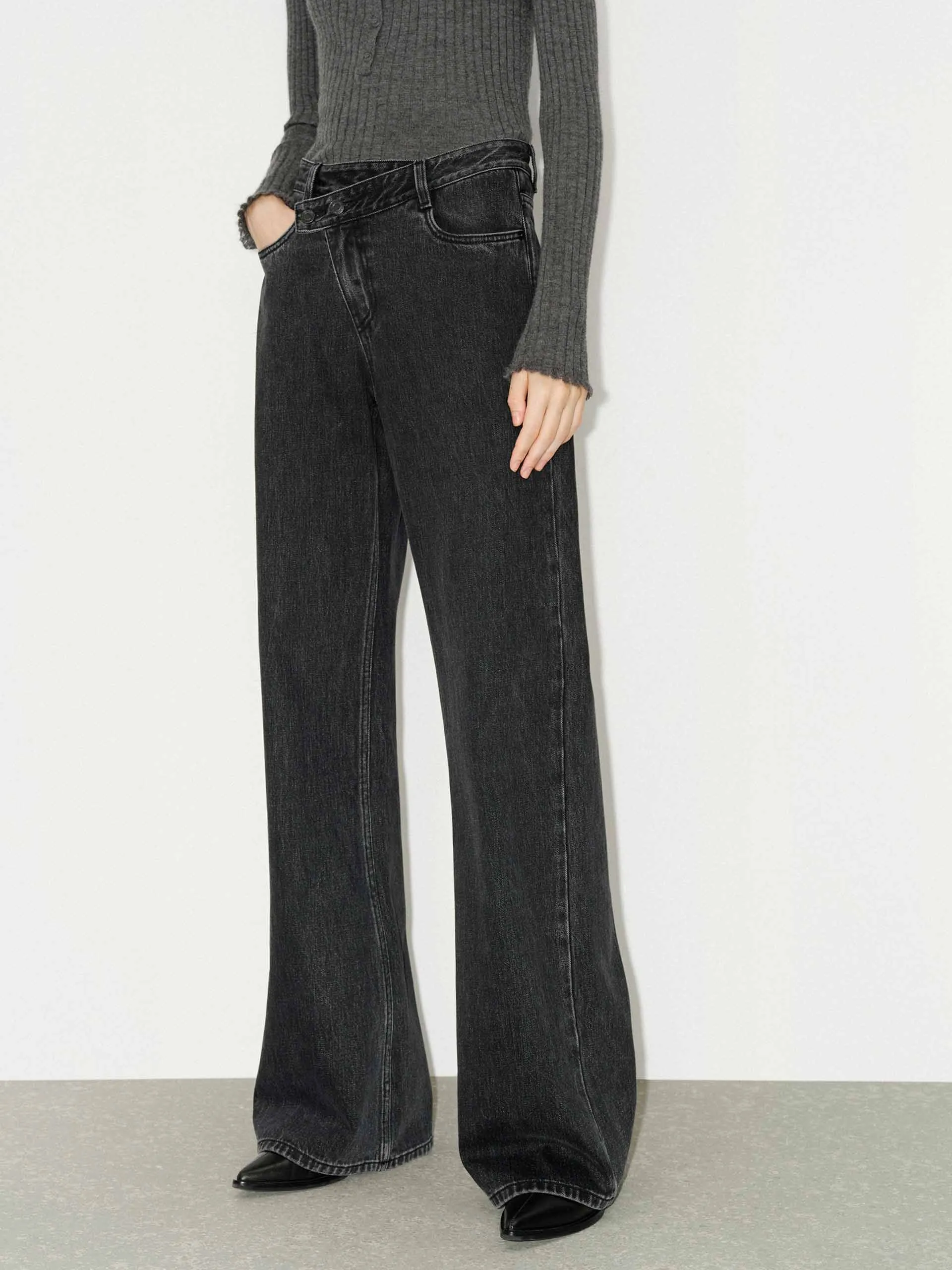 Asymmetric Straight Jeans