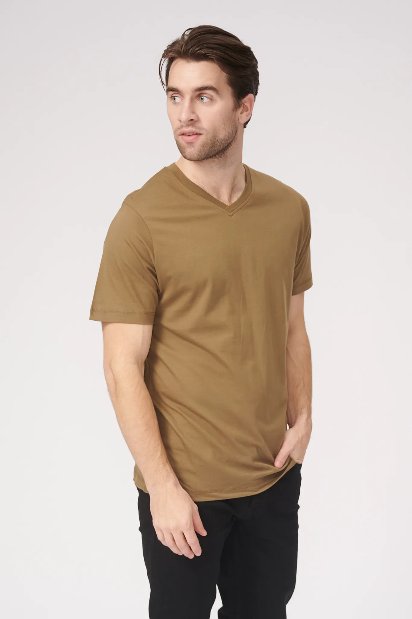 Basic V-neck t-shirt - Olive