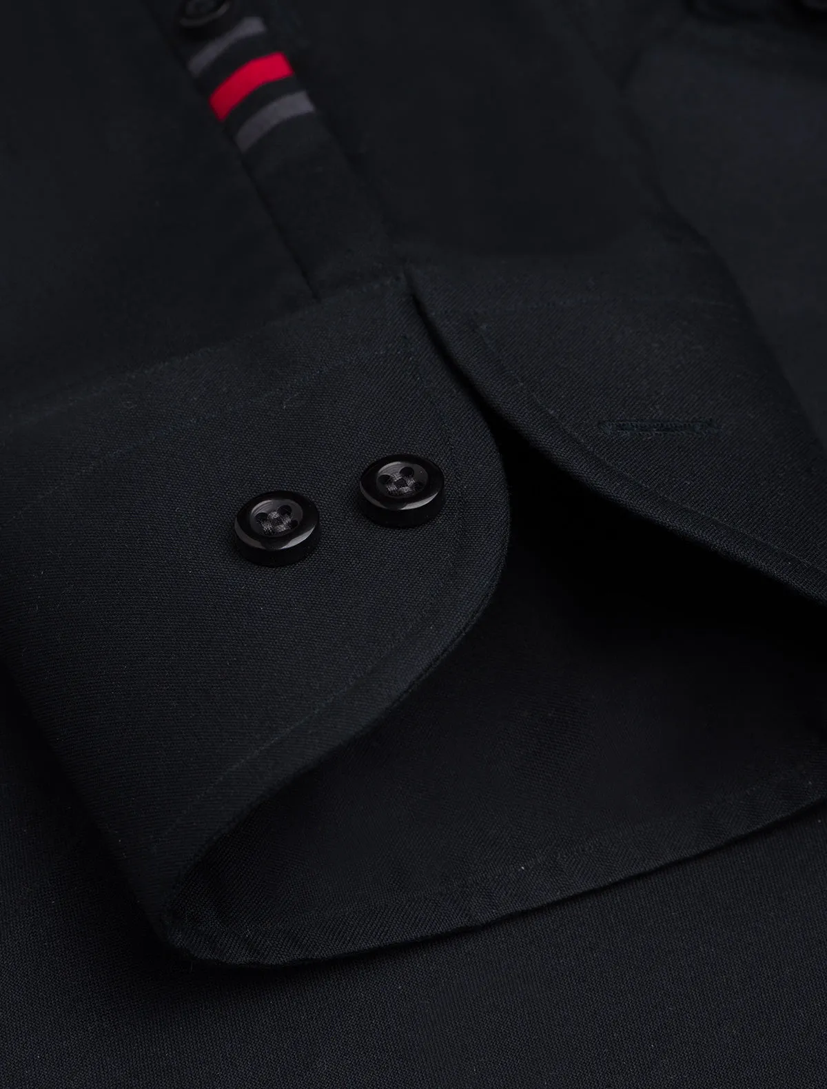 BLACK CLASSIC COLLAR SHIRT