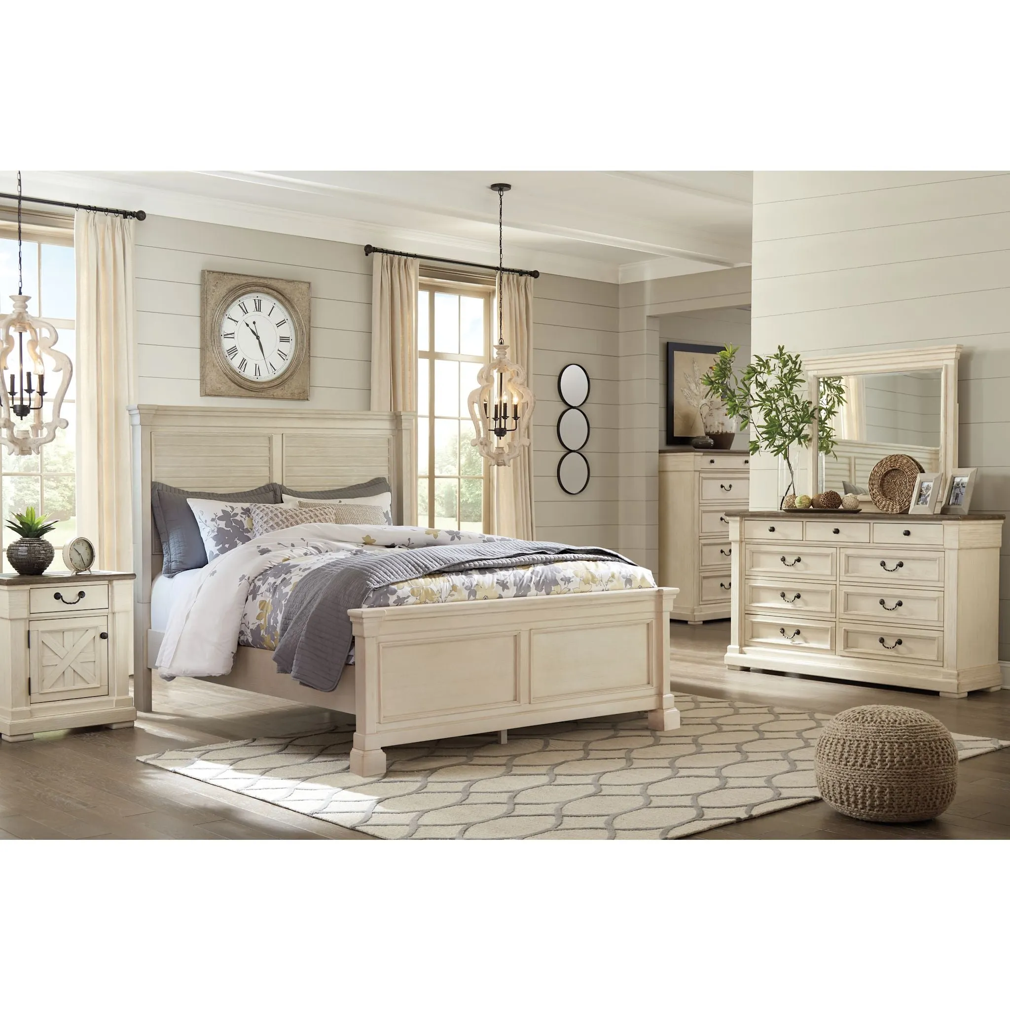 Bolanburg 5 Piece Panel Bedroom