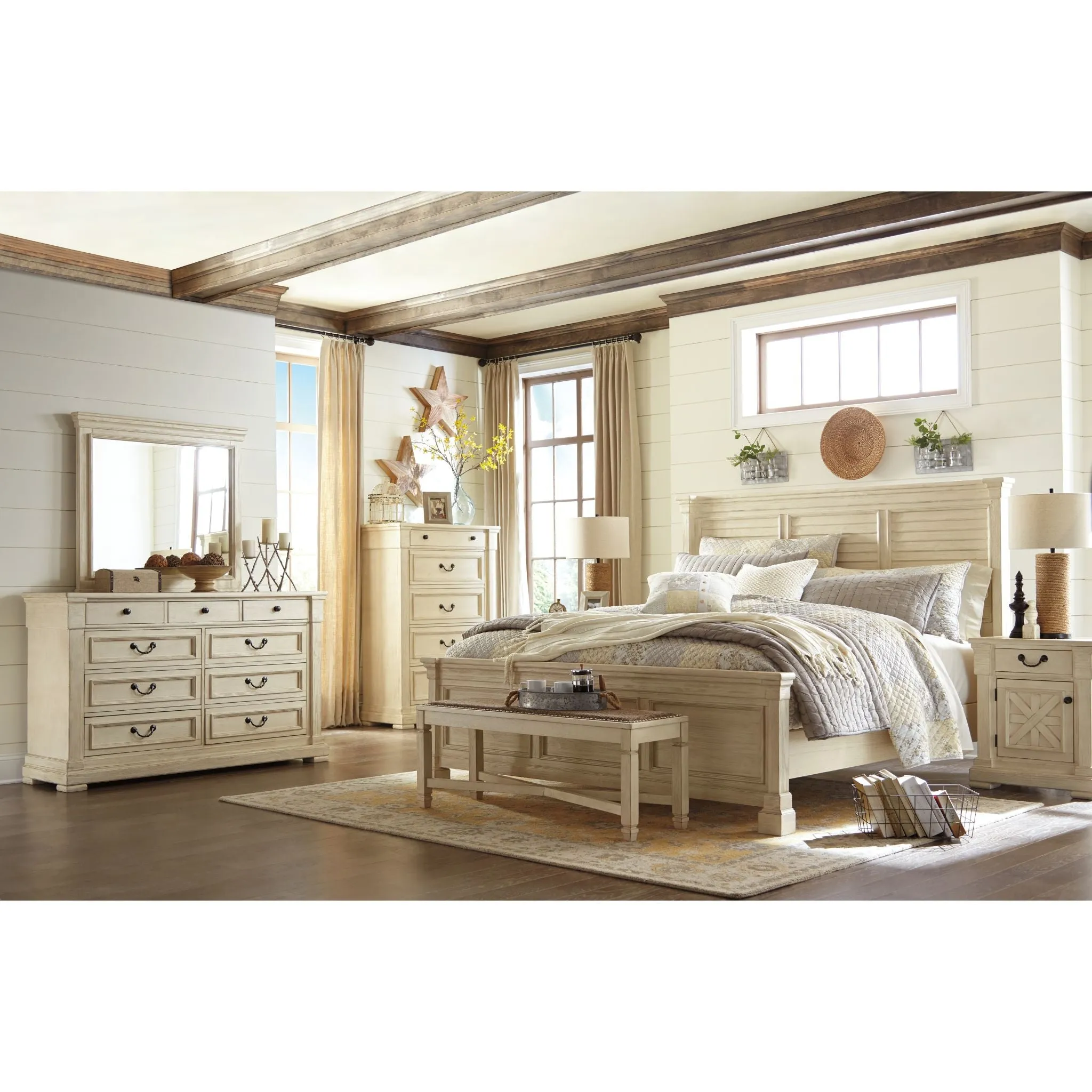 Bolanburg 5 Piece Panel Bedroom