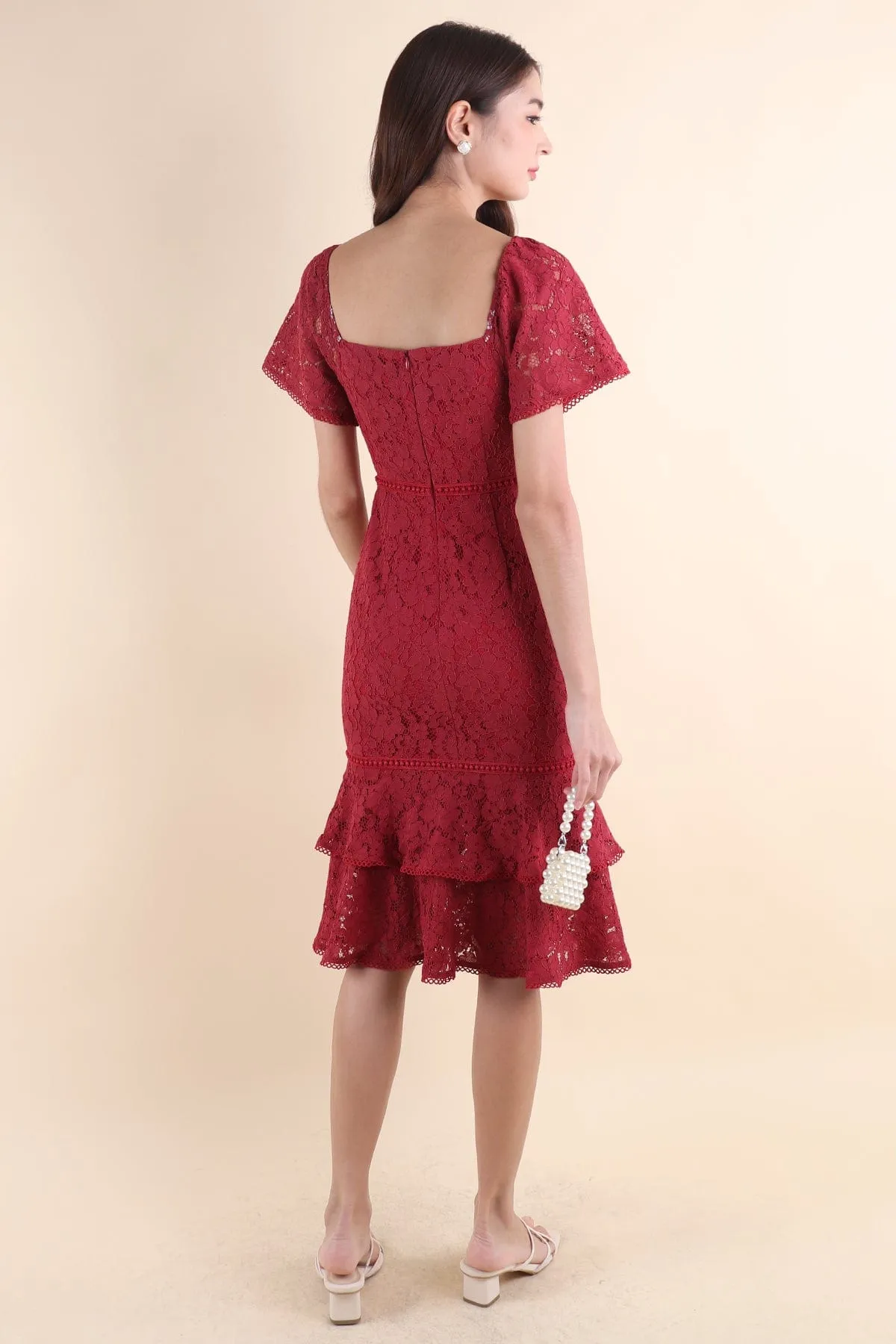 GEMMA LACE MERMAID DRESS IN SANGRIA ROSE