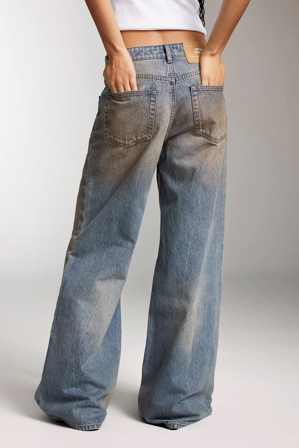 Low-Rise Wasteland Style Jeans