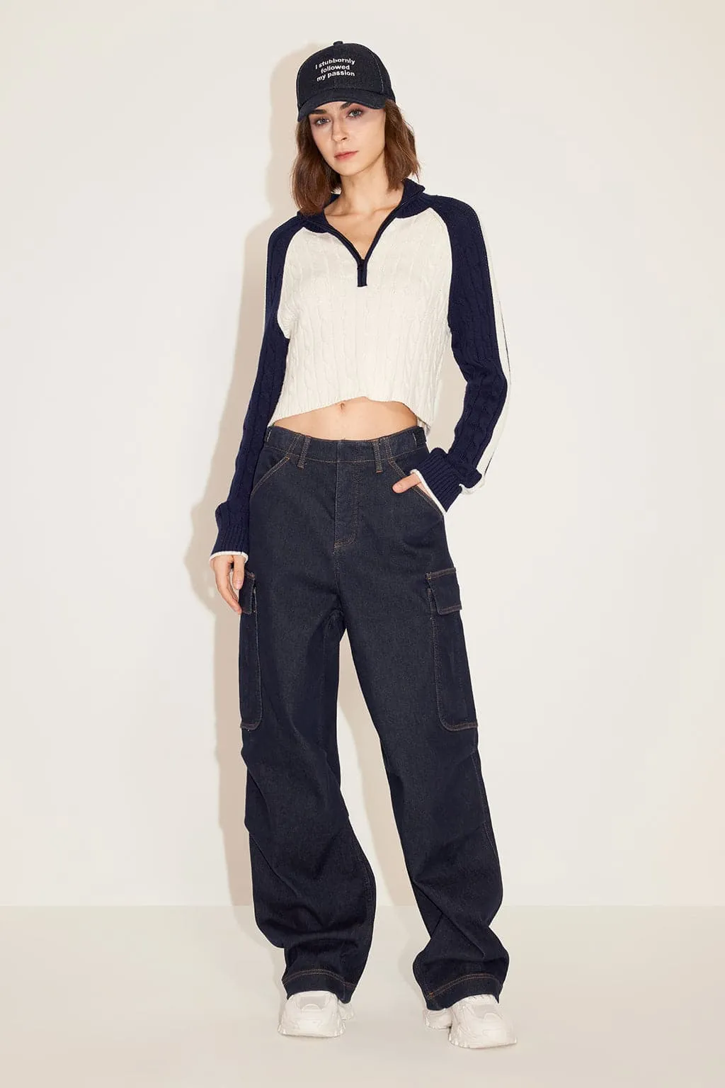 Vintage High-Waist Loose-Fit Cargo-Style Distressed Denim Jeans